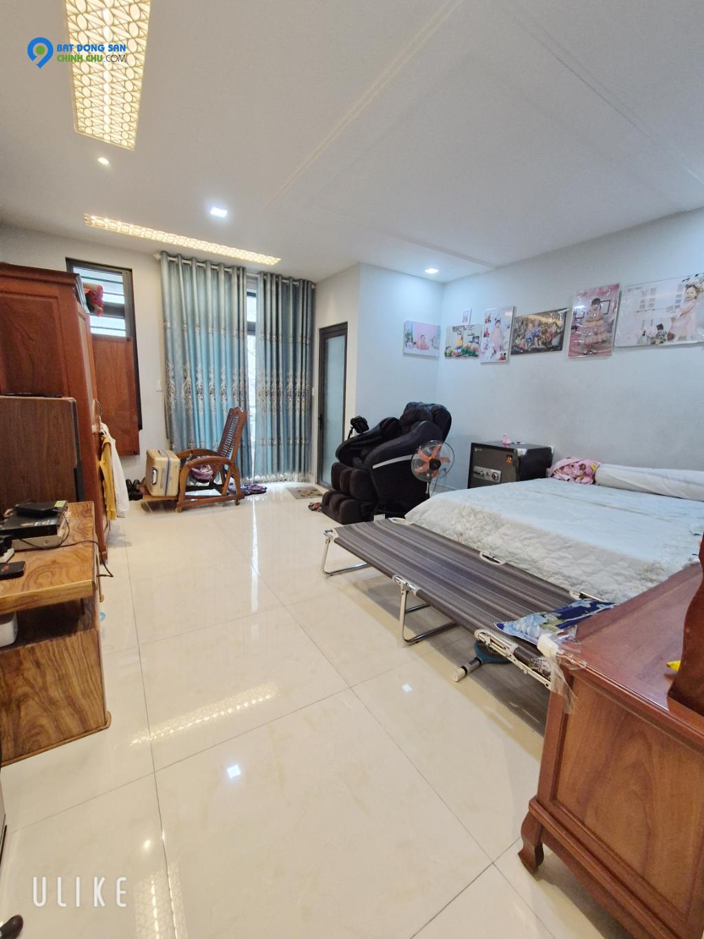 NHÀ ĐẸP Ở NGAY, HẺM NHỰA 8m, 4 TẦNG GẦN UBP HIỆP BÌNH PHƯỚC 5,3X31; 16,5 TỶ.