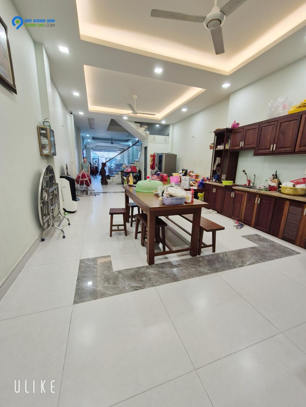 NHÀ ĐẸP Ở NGAY, HẺM NHỰA 8m, 4 TẦNG GẦN UBP HIỆP BÌNH PHƯỚC 5,3X31; 16,5 TỶ.