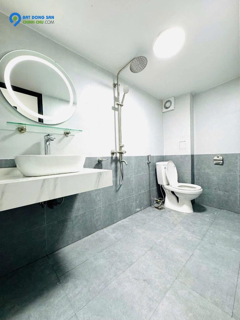 BÁN GẤP NHÀ XUÂN LA - 42M - 5 TẦNG - 7P NGỦ -7.3 TỶ