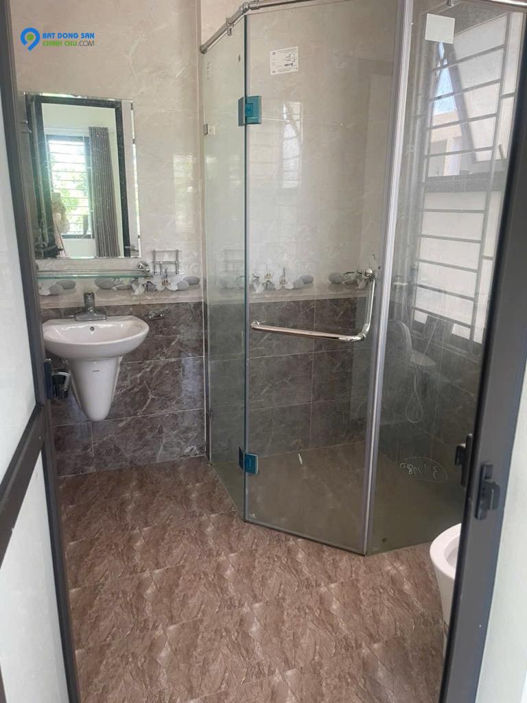 Bán Nhà Ngõ 521 An Dương Vương - Ô Tô Đỗ Cửa - 3 Mặt Thoáng -42m2x5 tầng