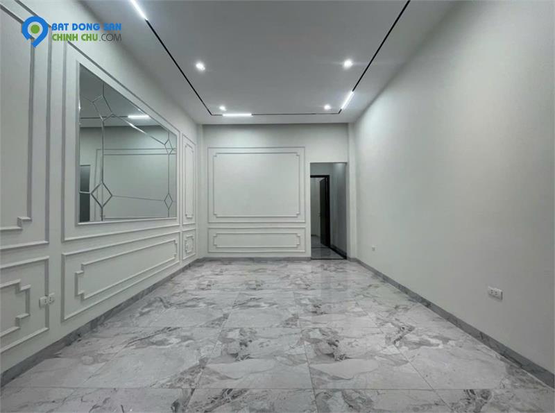 Bán Nhà Riêng! Phân Lô Trần Quốc Hoàn 40m² - Ô Tô Tránh, Giá 14 Tỷ Có TL