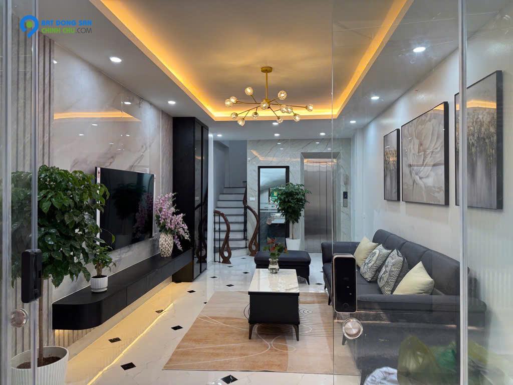 Bán Nhà Xuân La - Tây Hồ  -  5 Tầng Thang Máy Nhập Khẩu  -  Oto Qua Nhà  -  Full Tiện Ích