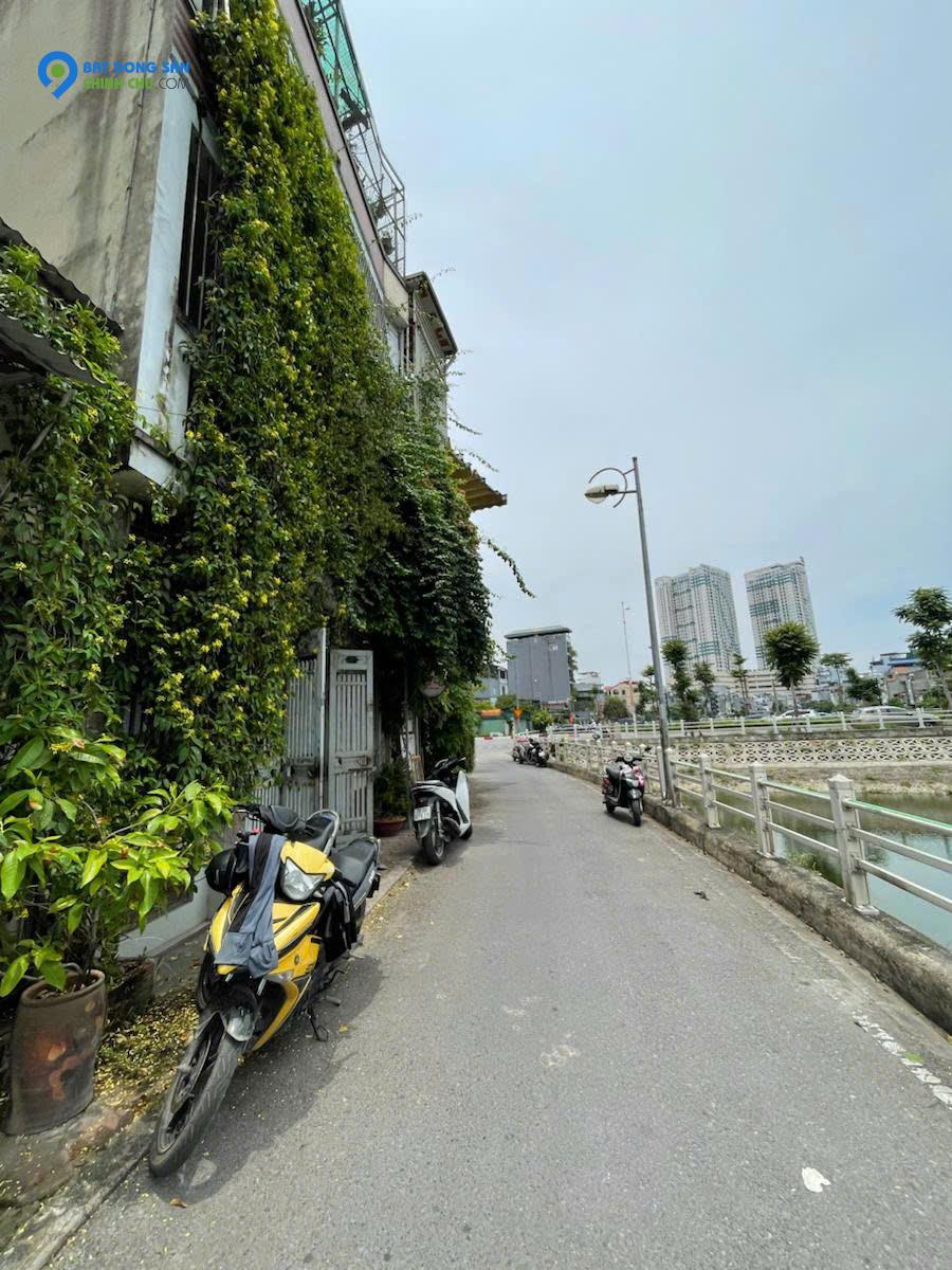 Bán nhà 3 tầng, mặt view hồ Tai Trâu, Ngọc Lâm, kinh doanh, dòng tiền