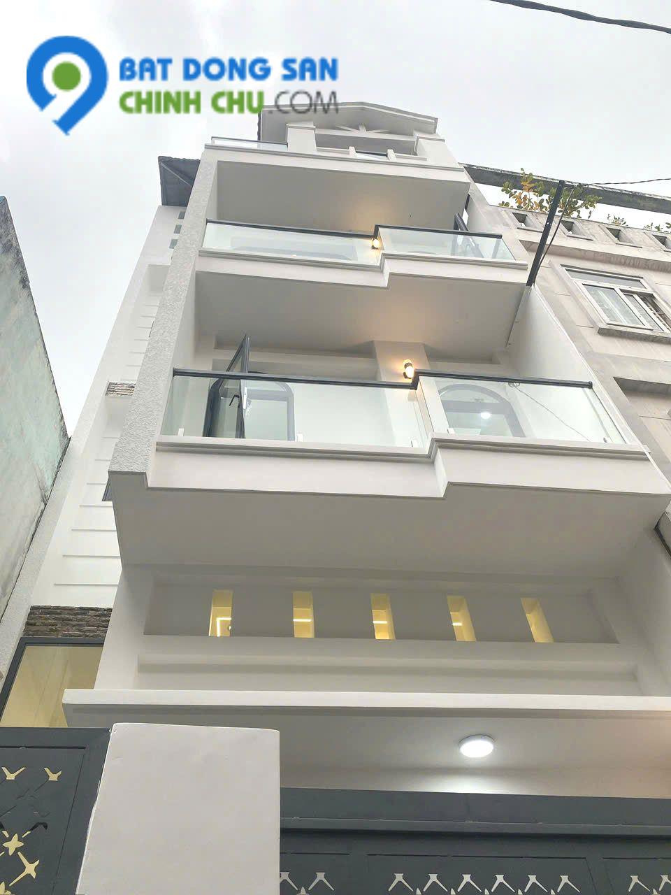 Bán nhà 4 tầng hẻm xe hơi ngay Lê Quang Định DT 42m2 Giá nhỉnh 7 tỷ