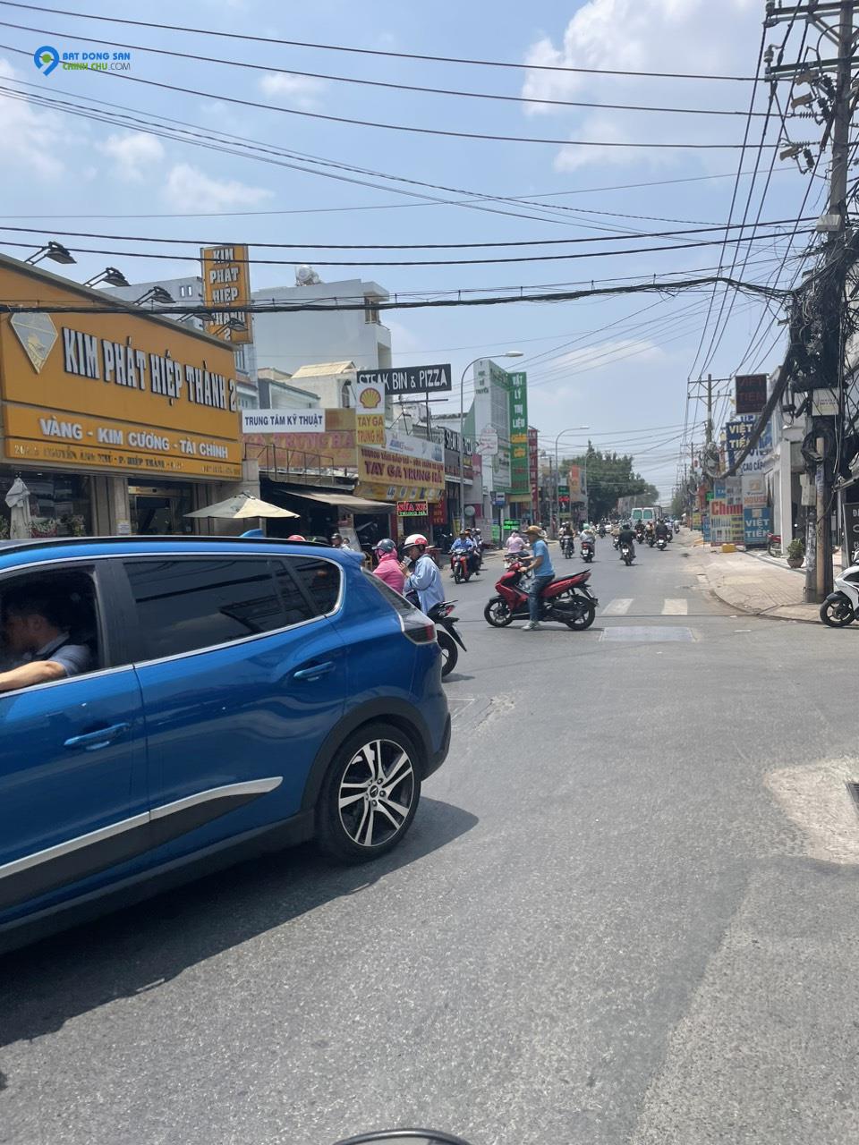 Bán nhà mặt tiền 9,2x27m giá 27 tỷ Đường Nguyễn Ảnh Thủ