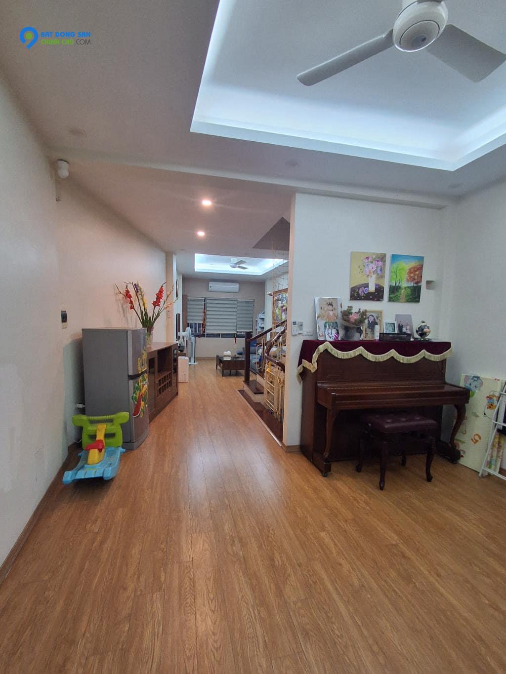 CẦN BÁN NHÀ PHỐ HOA LƯ HIẾM NHÀ BÁN – HAI BÀ TRƯNG – 6 TẦNG – Ô CHỜ THANG MÁY
