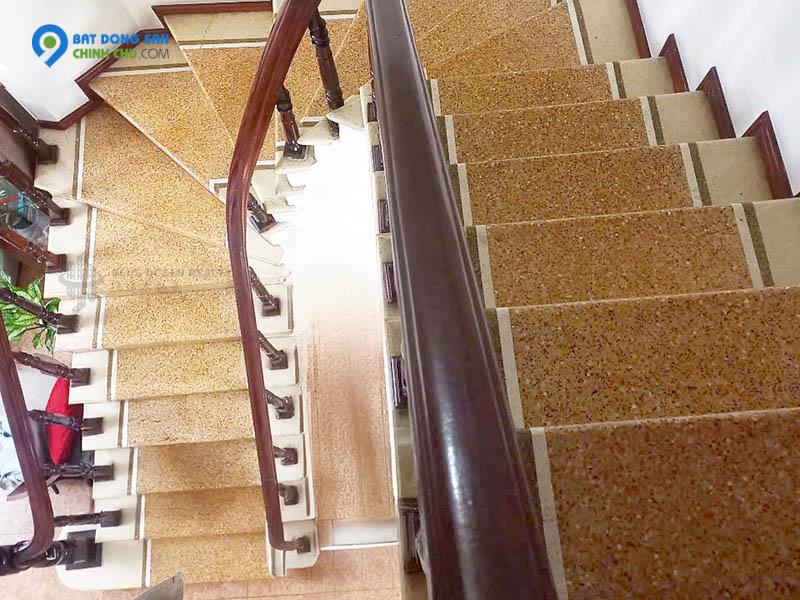 Cần tiền bán nhà 44m² x 4 tầng chắc chắn, mặt tiền 3.7m Lạc Long Quân, phường Nghĩa Đô, Cầu Giấy, chỉ 13 tỷ