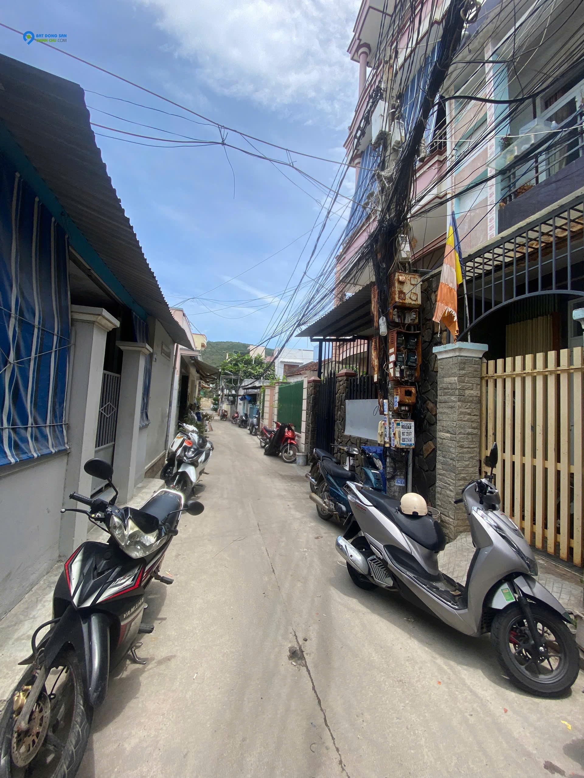 Chủ Ngộp Ngân Hàng - Cần Bán Nhanh Nhà Trần Phú - Vĩnh Nguyên - Tỉnh Khánh Hoà - cách biển chỉ 30m - Dt 51m2 ngang 4,5m _ Giá 3.9 tỷ
