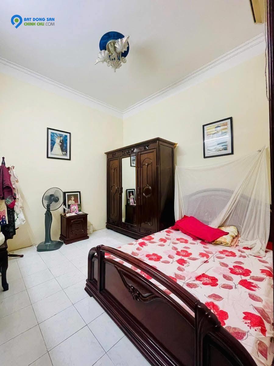 Đầu tư! Phân lô Phạm Tuấn Tài, vỉa hè ô tô tránh, ngõ thông tứ tung, mặt tiền khủng 6m, kd đỉnh