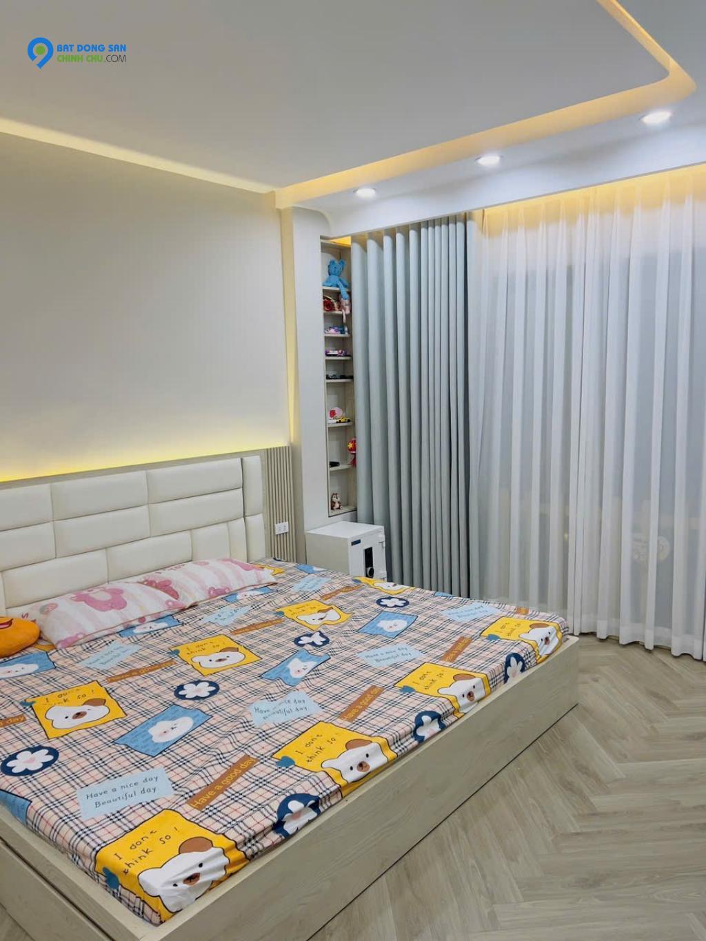HIẾM NHÀ NGUYỄN LÂN-PHÂN LÔ-Ô TÔ-GẦN HỒ- 43M-5T GIÁ 7,45 TỶ
