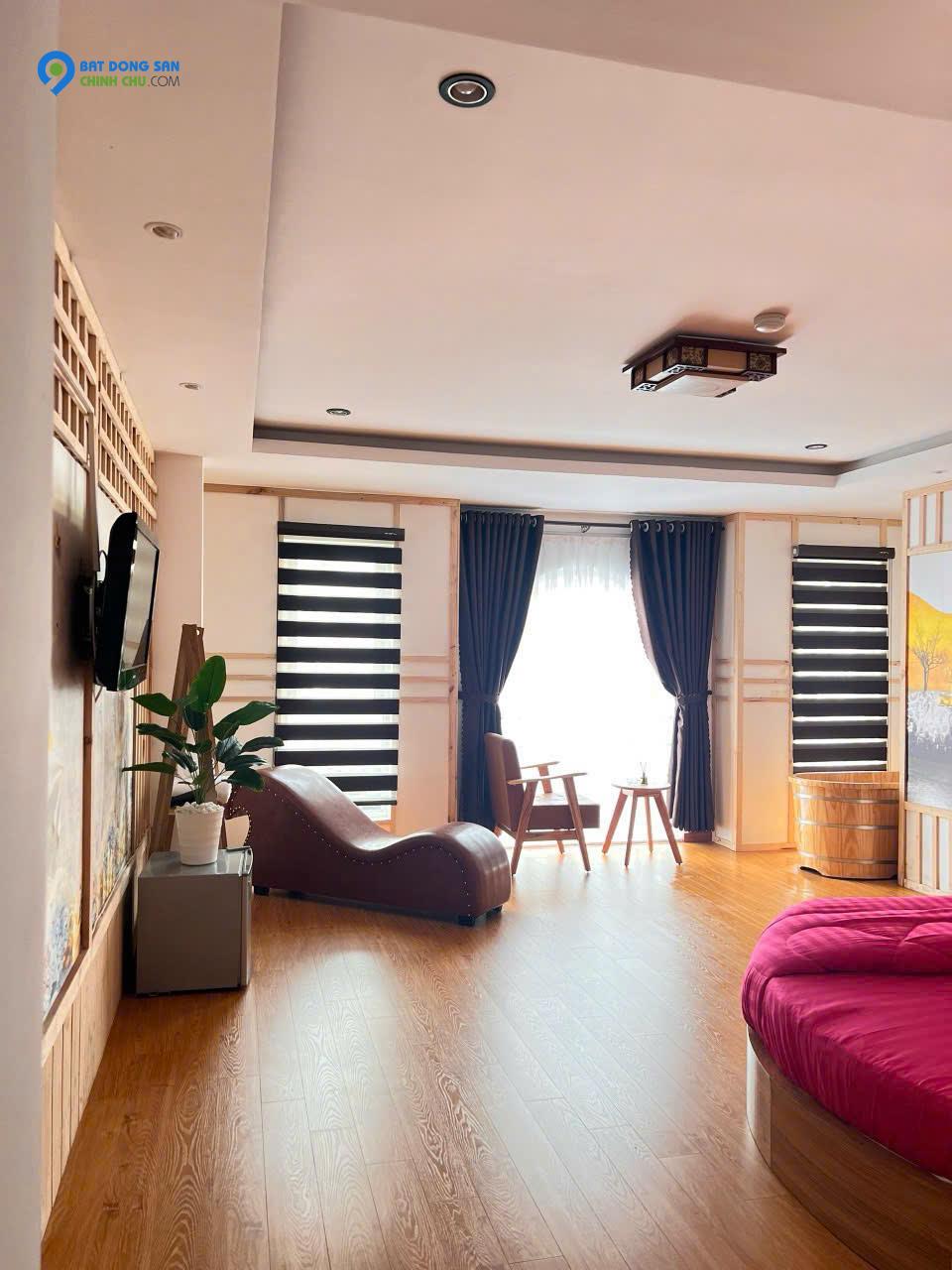 Khách sạn Khu Phố Tây Tp Đà Nẵng