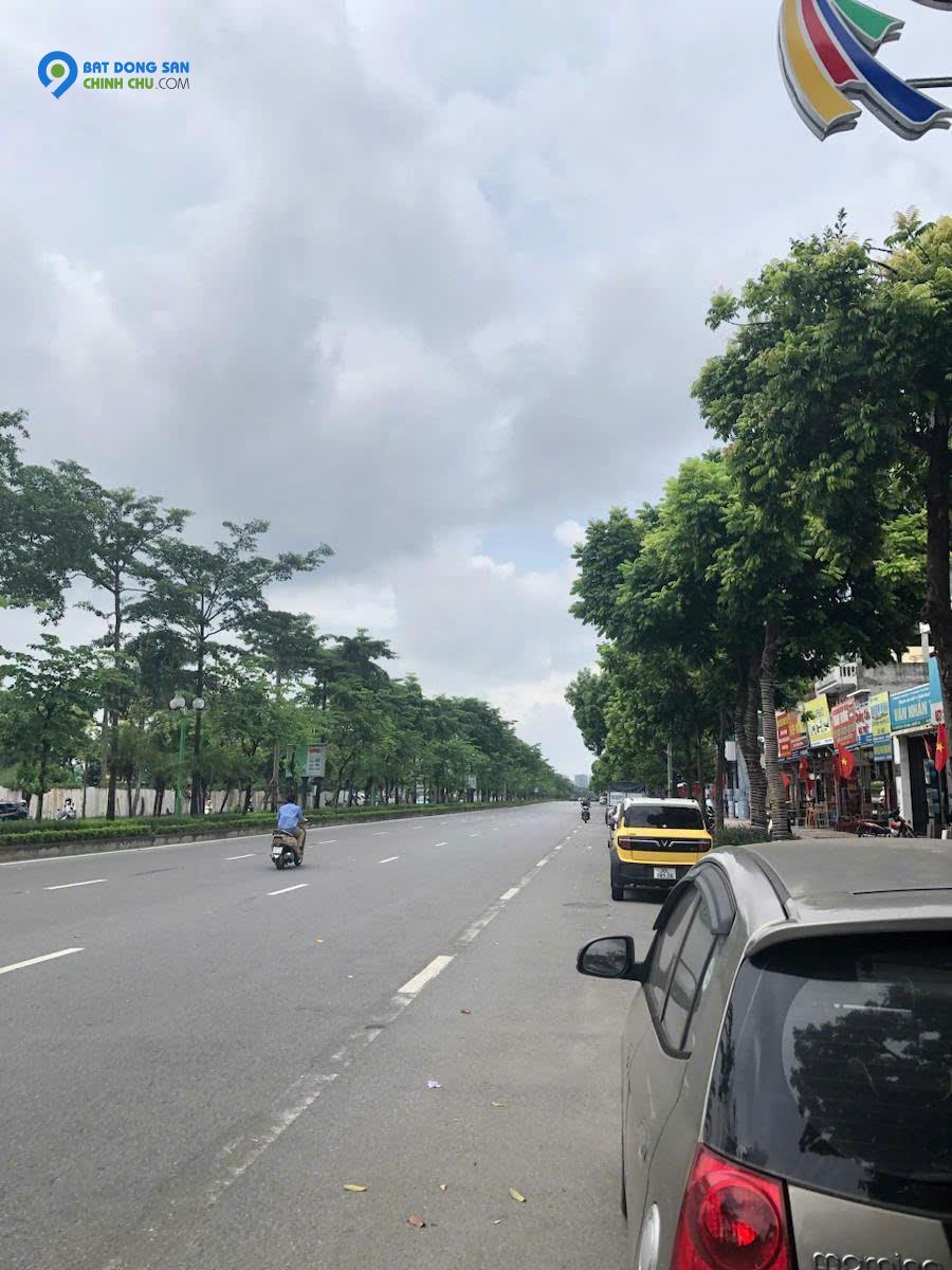 MẶT PHỐ NGÔ GIA TỰ - VỈA HÈ RỘNG - KINH DOANH TỐT