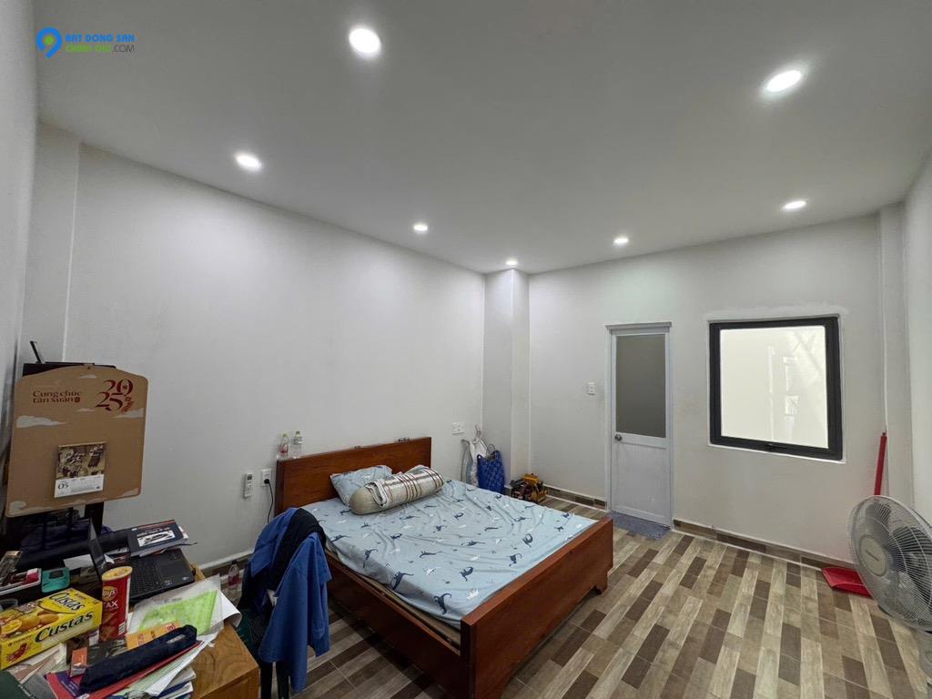 MẶT TIỀN KINH DOANH BÀU CÁT 2,P.12.TÂN BÌNH.ĐƯỜNG 20M CÓ LỀ 2M
