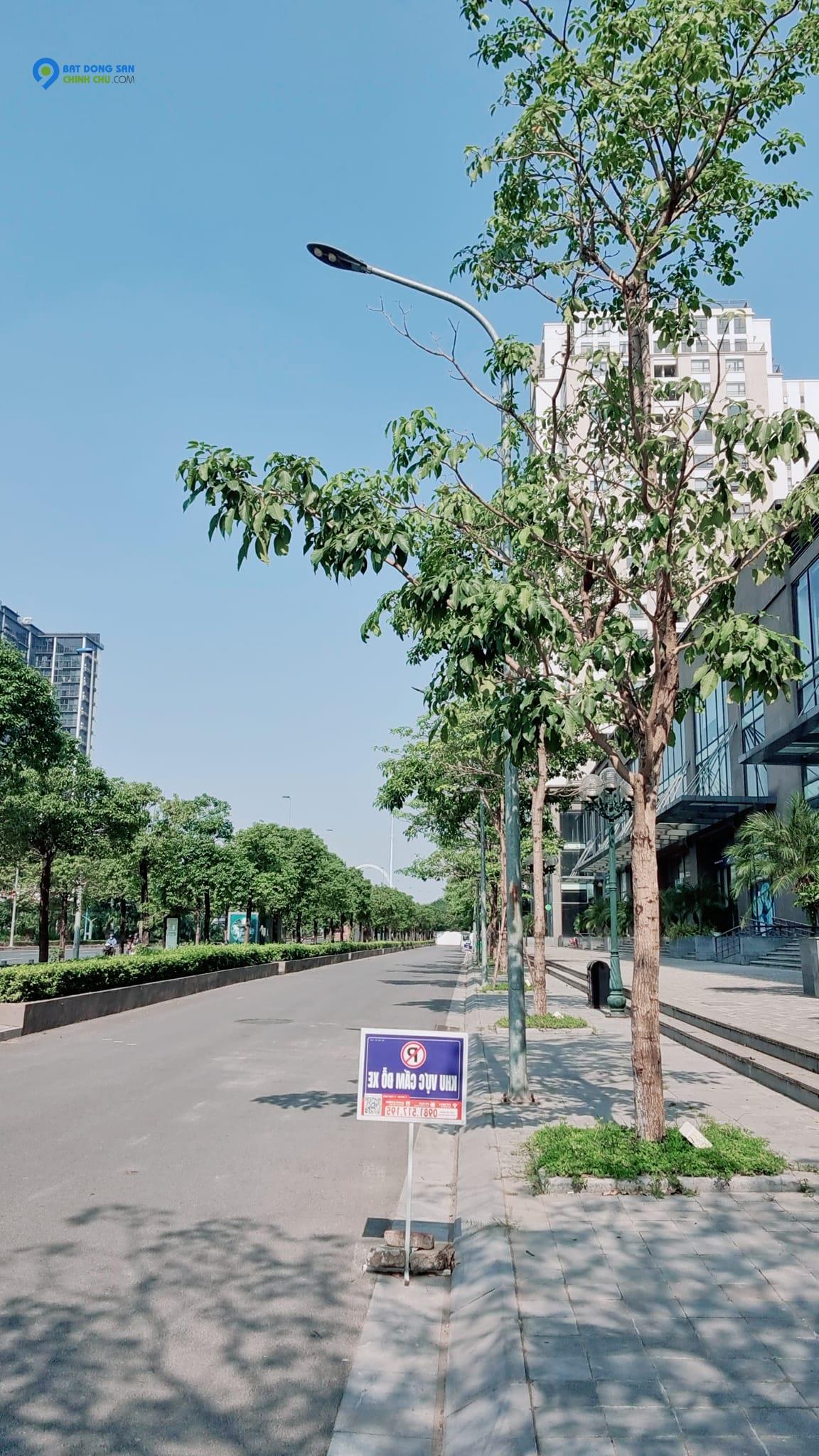MỞ ĐƯỜNG SANG LOTTE MALL - BÁN SHOP UDIC WESTLAKE ĐỐI DIỆN. DT 304m2 - GIÁ 35 TỶ