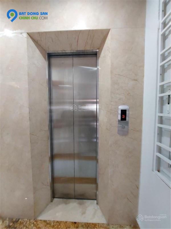 Nhà phố Hoàng Quốc Việt - 5 tầng BTCT có cả thang máy - full nội thất gỗ - chỉ với 9 tỷ