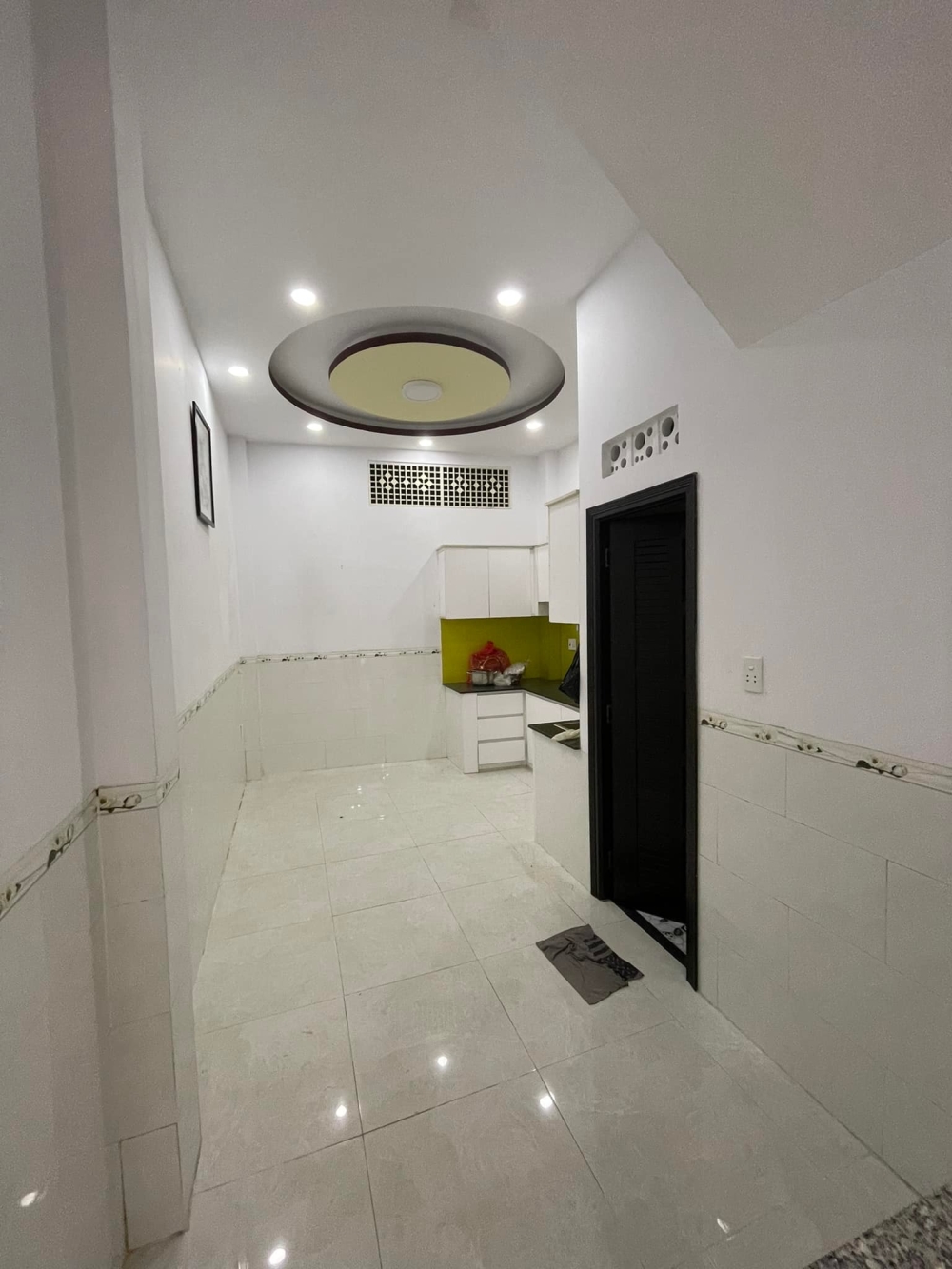 Nhỉnh 4 Tỷ Nhà 3 Tầng - 3.3 x 11 - HXH Nguyễn Văn Nghi P7 Gò Vấp
