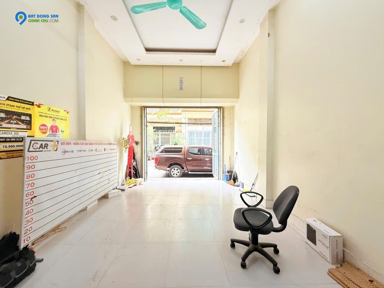 PHÂN LÔ VỈA HÈ VÕ CHÍ CÔNG - ÔTÔ TRÁNH, VÀO NHÀ - 6 TẦNG THANG MÁY - GIÁ 21 TỶ