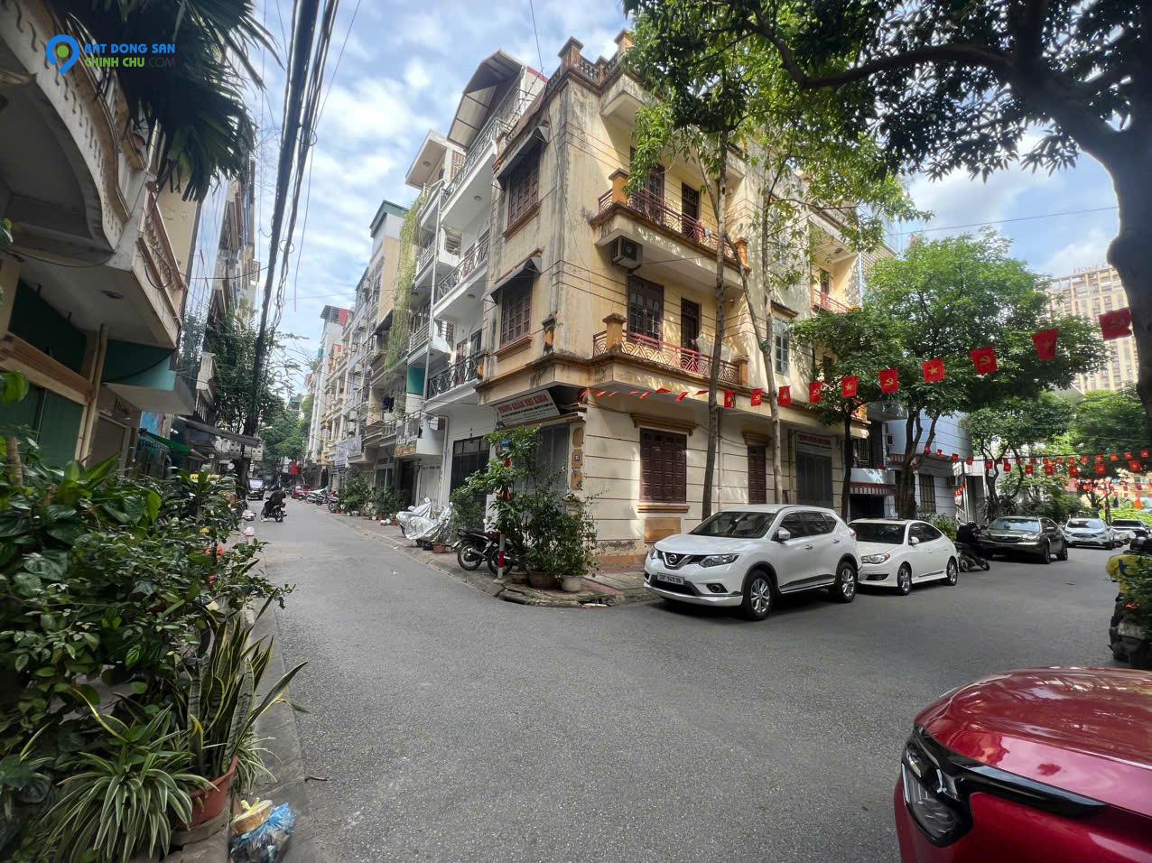 TÔI CẦN BÁN NHÀ PHÂN LÔ MẠC THÁI TỔ - Ô TÔ TRÁNH - KD VĂN PHÒNG ĐỈNH.