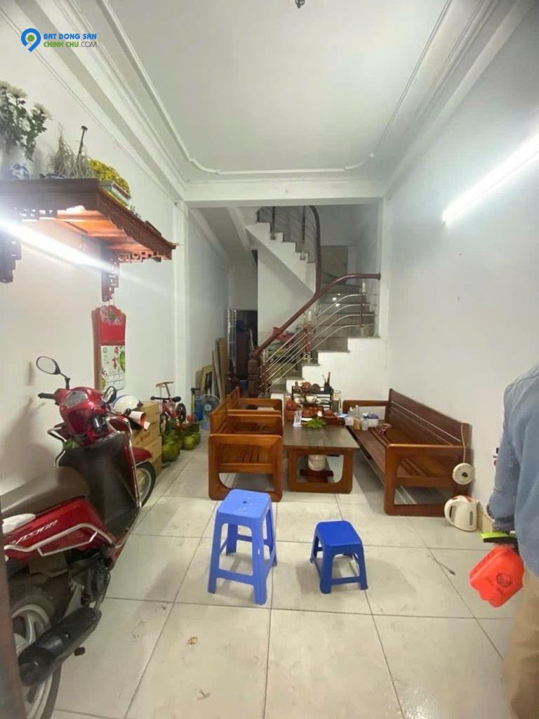 TÔI CẦN BÁN NHÀ PHÂN LÔ MẠC THÁI TỔ - Ô TÔ TRÁNH - KD VĂN PHÒNG ĐỈNH.