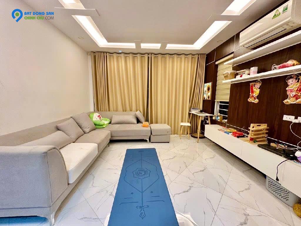 -NHÀ PHỐ 8/3 -DT 38m -NGÕ THÔNG ,LÔ GÓC -KINH DOANH NHỎ