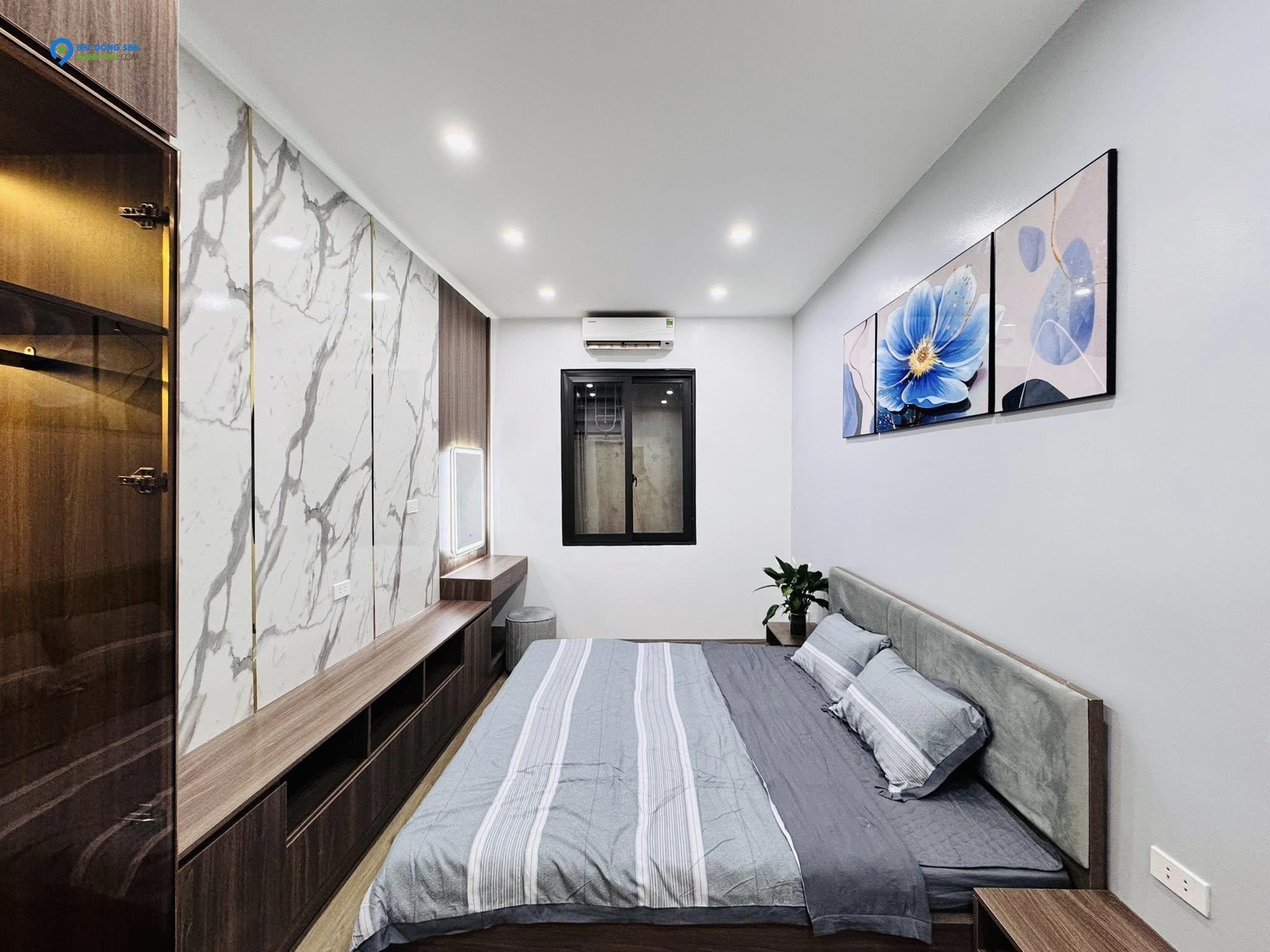 BÁN NHÀ NGUYỄN CHÍ THANH ĐỐNG ĐA MẶT TIỀN 4M DIỆN TÍCH 30 M2 GIÁ 6 TỶ