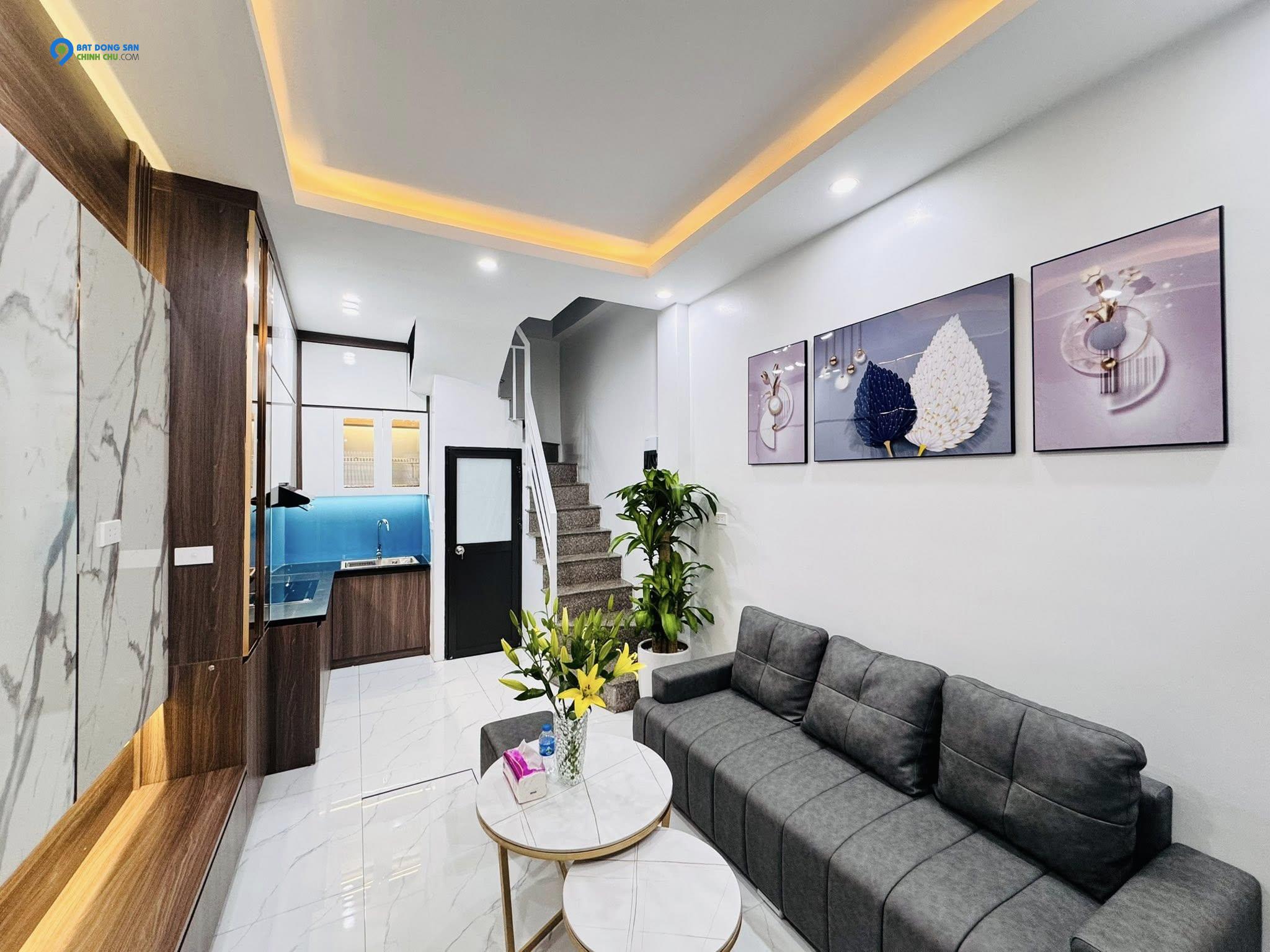 BÁN NHÀ NGUYỄN CHÍ THANH ĐỐNG ĐA MẶT TIỀN 4M DIỆN TÍCH 30 M2 GIÁ 6 TỶ
