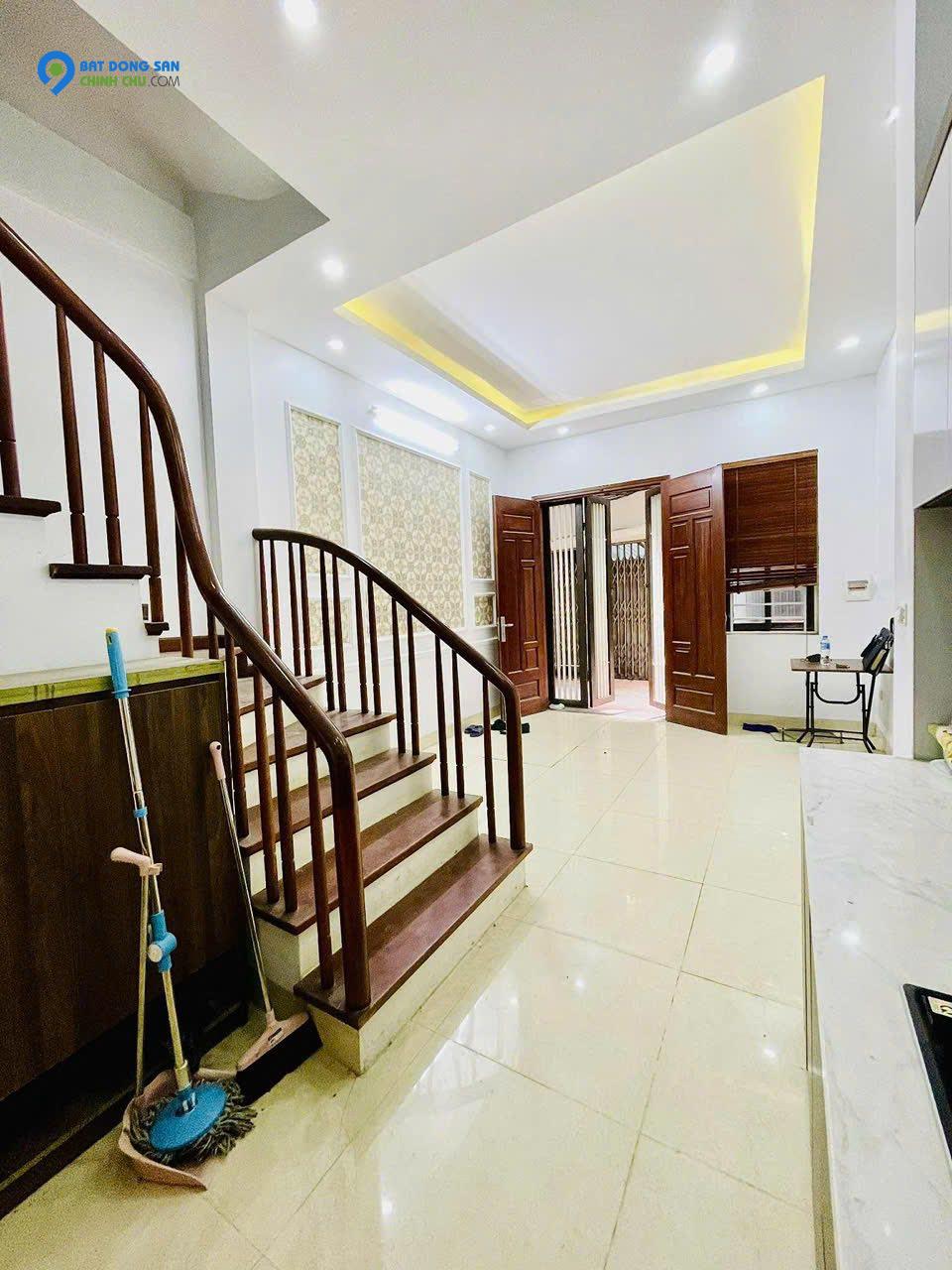 BÁN NHÀ PHÁO ĐÀI LÁNG DIỆN TÍCH 40M2 MẶT TIỀN 5,5M GIÁ 7 TỶ