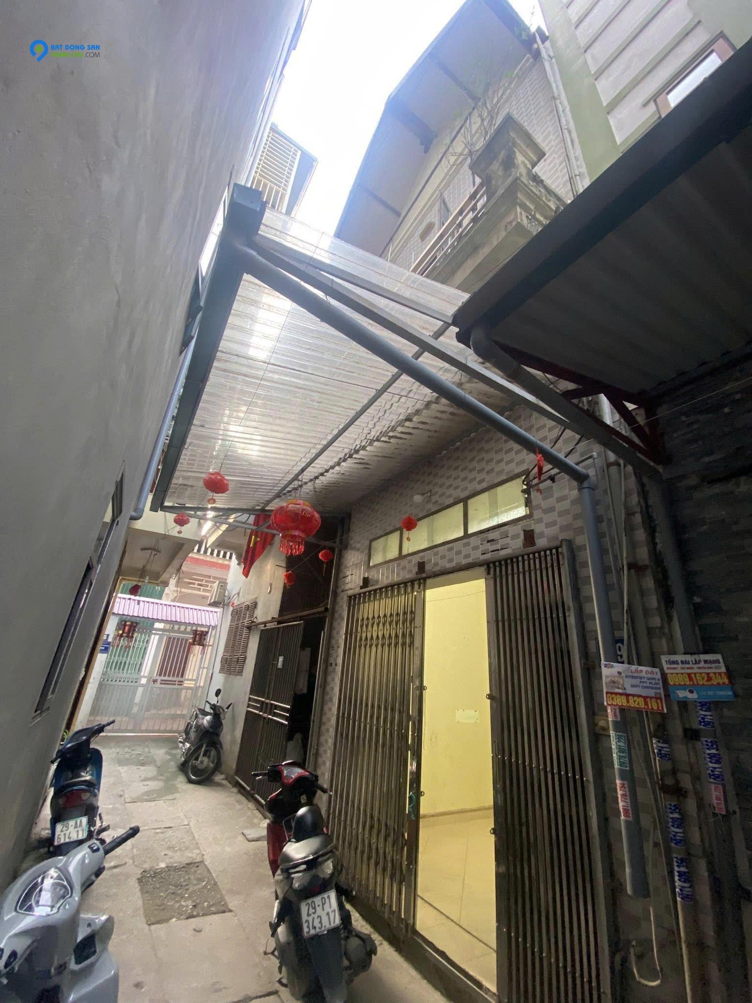 Bán nhà riêng Yên Nghĩa, 130 triệu/m2, 38,5m2, 2PN + 2WC, sát chợ , sát kdt 