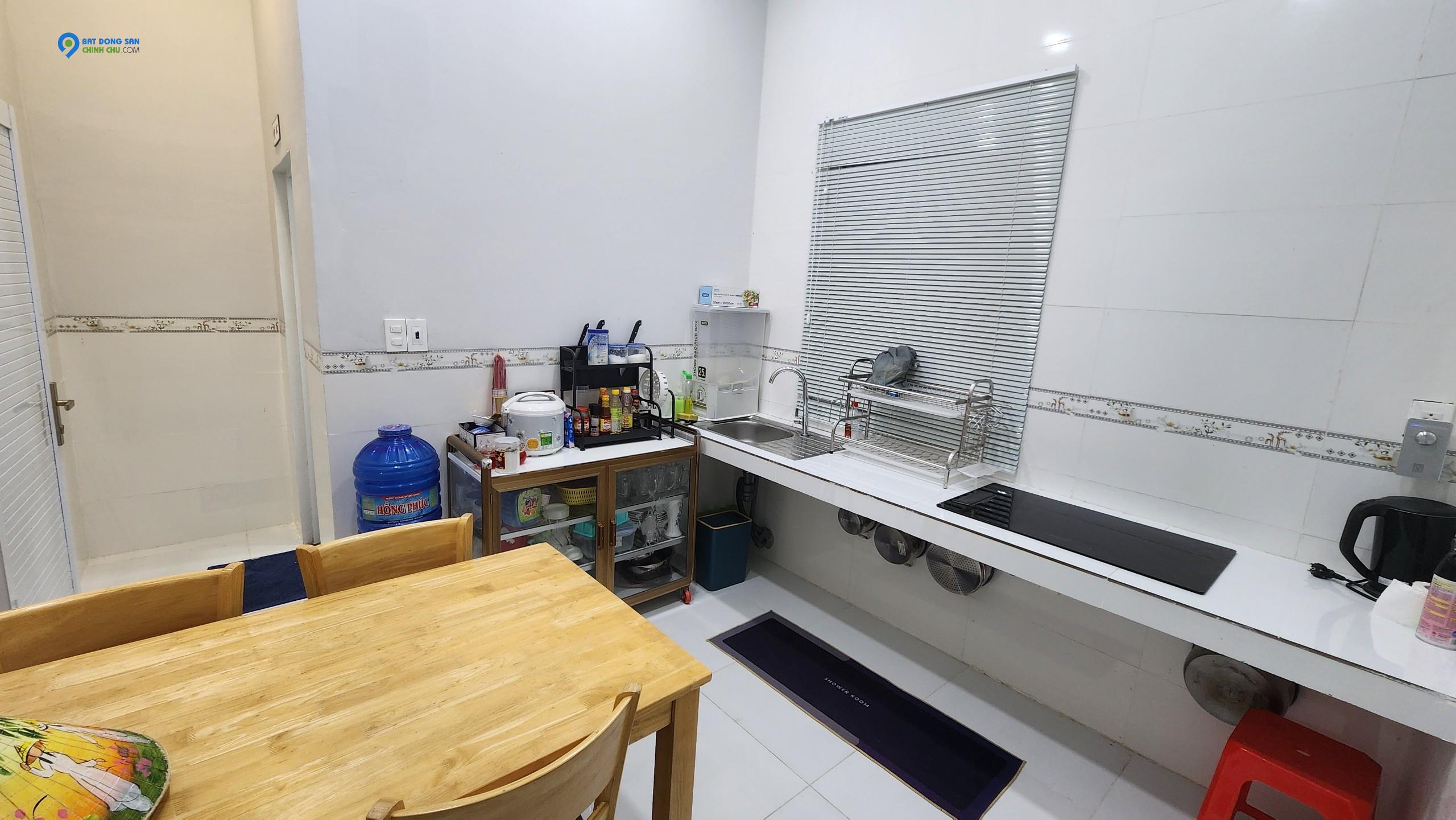 BÁN GẤP CỬA HÀNG MẶT TIỀN NGUYỄN VĂN QUY - CẦN THƠ - 2.8 TỶ - 270M2 - SỔ HỒNG