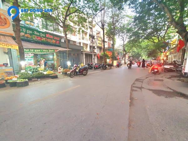 BÁN NHÀ   NGUYỄN KHUYẾN  70 m - 5 Tầng  Chỉ nhỉnh 18 Tỷ -  E. Khoa 0904266501