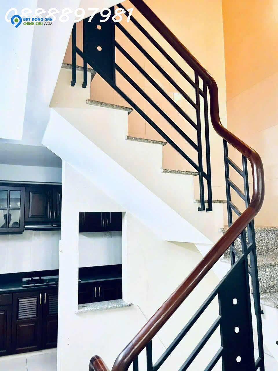BÁN NHÀ 28M2, 3 TẦNG, 2PN, 2WC, NGÕ NGUYỄN THIỆN THUẬT, Q.3, 7.3 TỶ, SỔ HỒNG