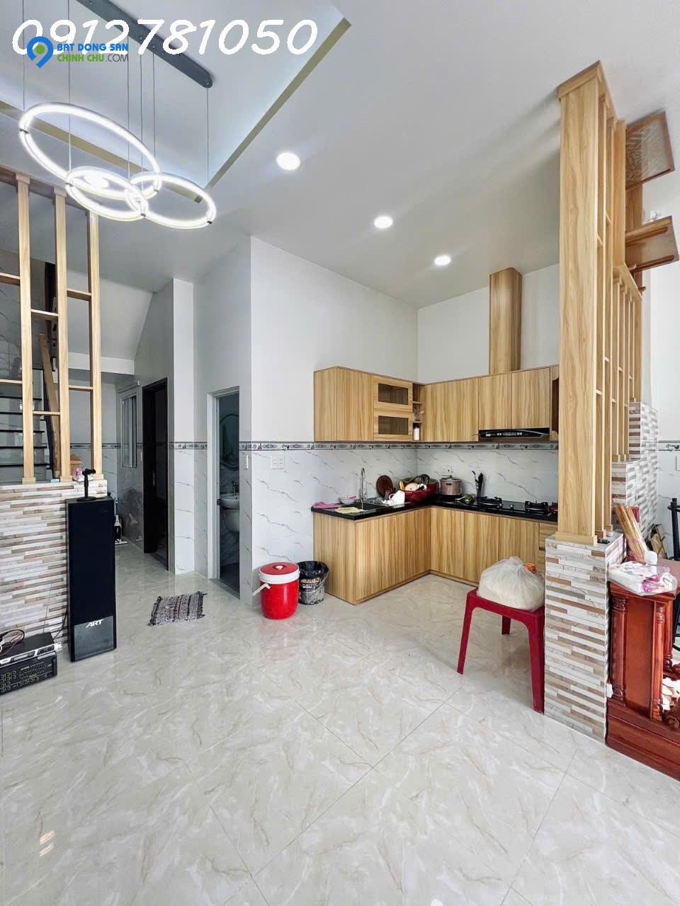 BÁN NHÀ 3 TẦNG, 75M², 4PN, Q.12, TP.HCM - GIÁ 5.2 TỶ - SỔ HỒNG CHÍNH CHỦ