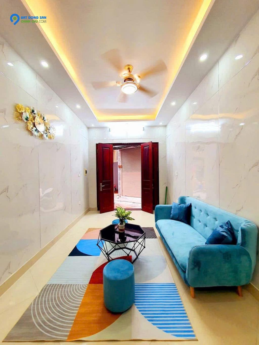 BÁN NHÀ 3 TẦNG – NGÕ Ô TÔ TRÁNH, CHỈ CÁCH Ô TÔ 50M – GỐC ĐỀ, HOÀNG MAI – 5.6 TỶ
