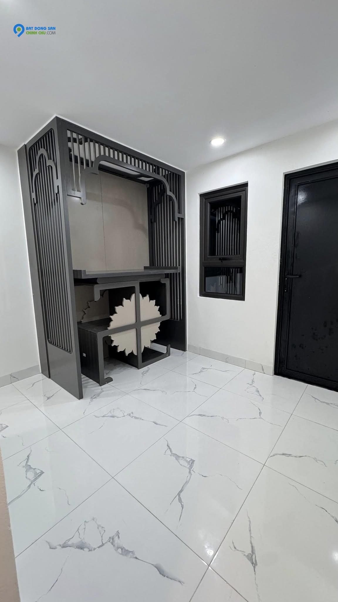 BÁN NHÀ 6 TẦNG - THANG MÁY-  TẠI HÀO NAM – THIẾT KẾ HIỆN ĐẠI