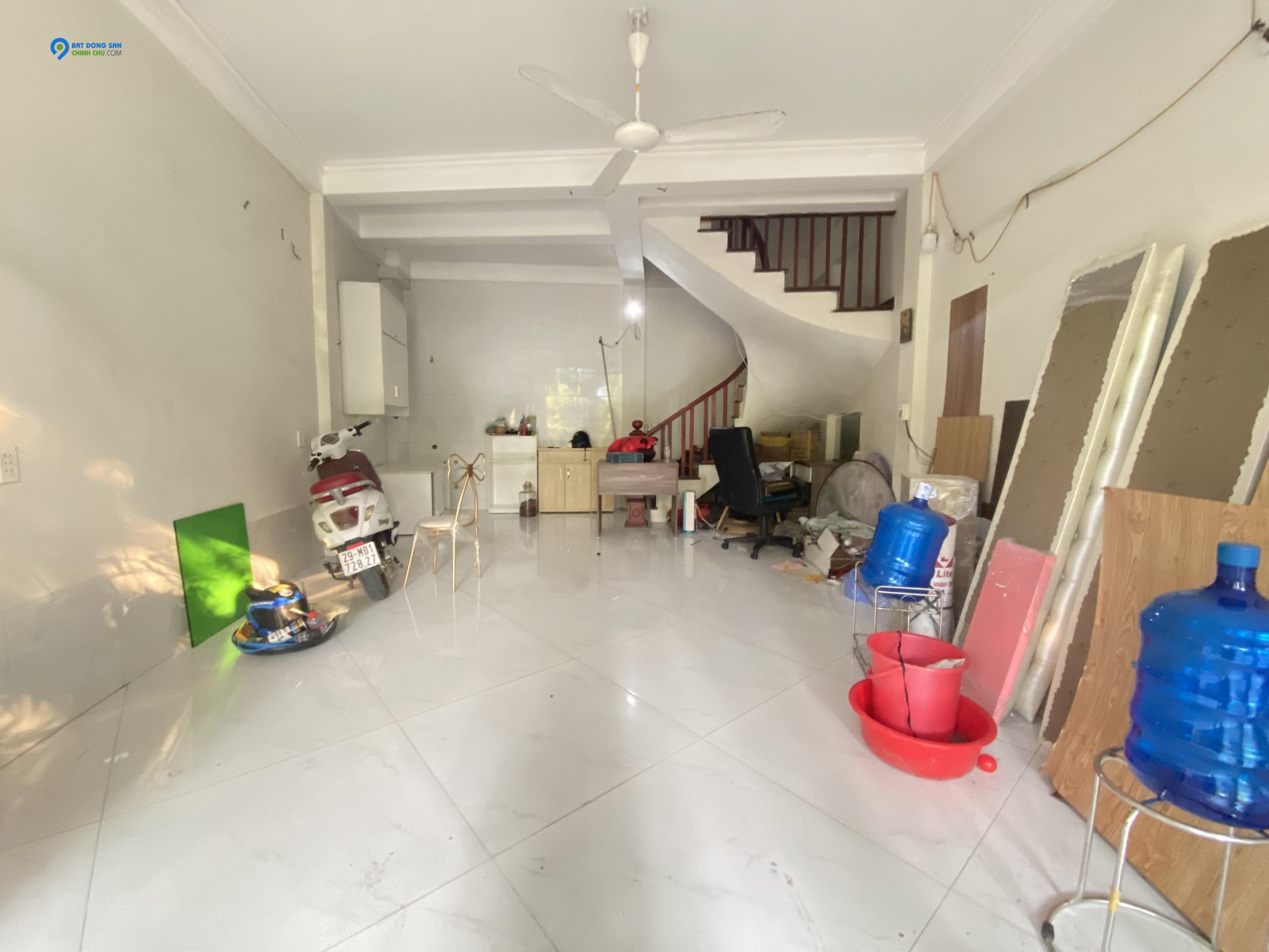 BÁN NHÀ BỜ SÔNG SÉT, TRƯƠNG ĐỊNH, 40M2, 5 TÀNG, KINH DOANH, 2 VỈA HÈ RỘNG, 0962195211