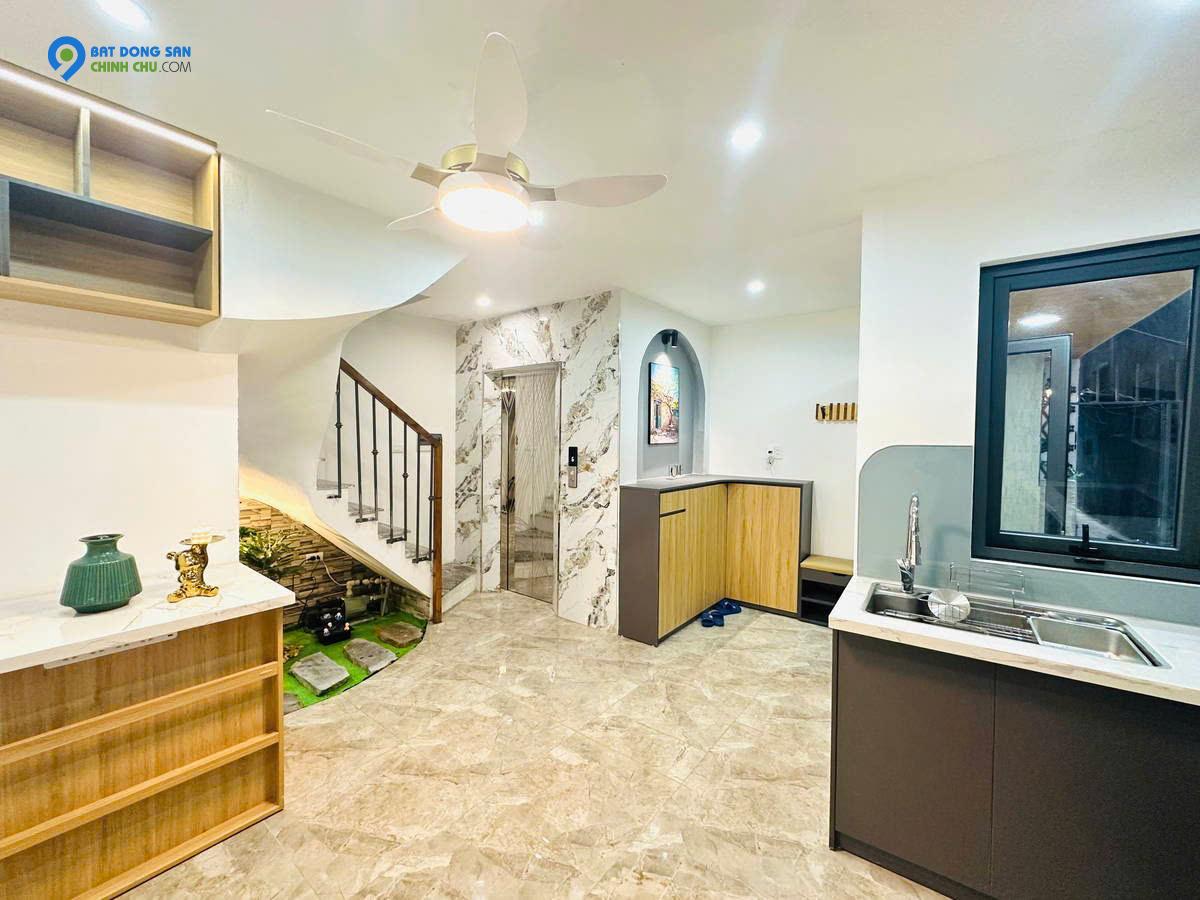 BÁN NHÀ ĐỘI CẤN, BA ĐÌNH, 39M2 7 TẦNG MT 4M GIÁ 8.2TỶ- NGÕ THÔNG-GẦN HỒ SÁT PHỐ - GẦN LĂNG BÁC.