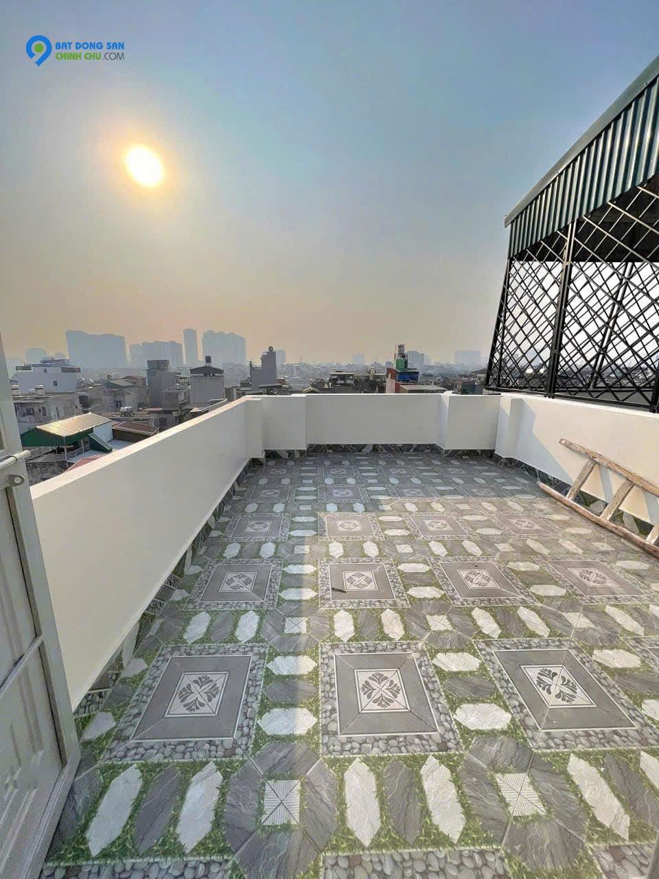 BÁN NHÀ KIM GIANG THANH XUÂN 8.5 TỶ 38M ĐẬP HỘP MỚI ĐẸP 1 CĂN ĐỘC LẬP THANG MÁY 20M Ô TÔ