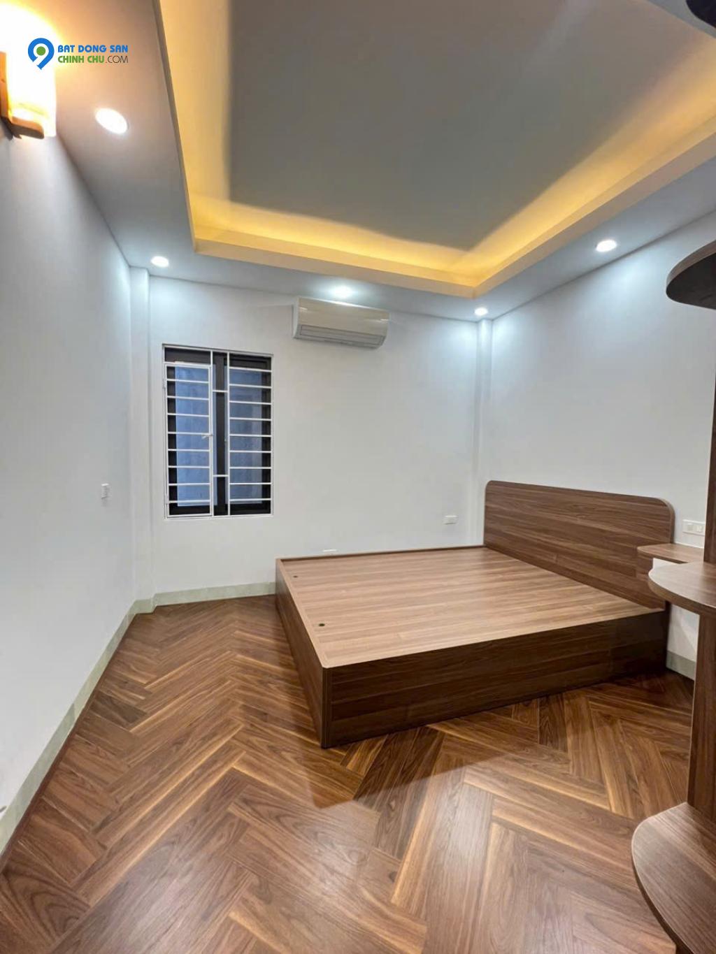 BÁN NHÀ KIM GIANG-Ô TÔ ĐỖ CỬA-NHÀ ĐẸP 33M-5 TẦNG GIÁ 5,45 TỶ