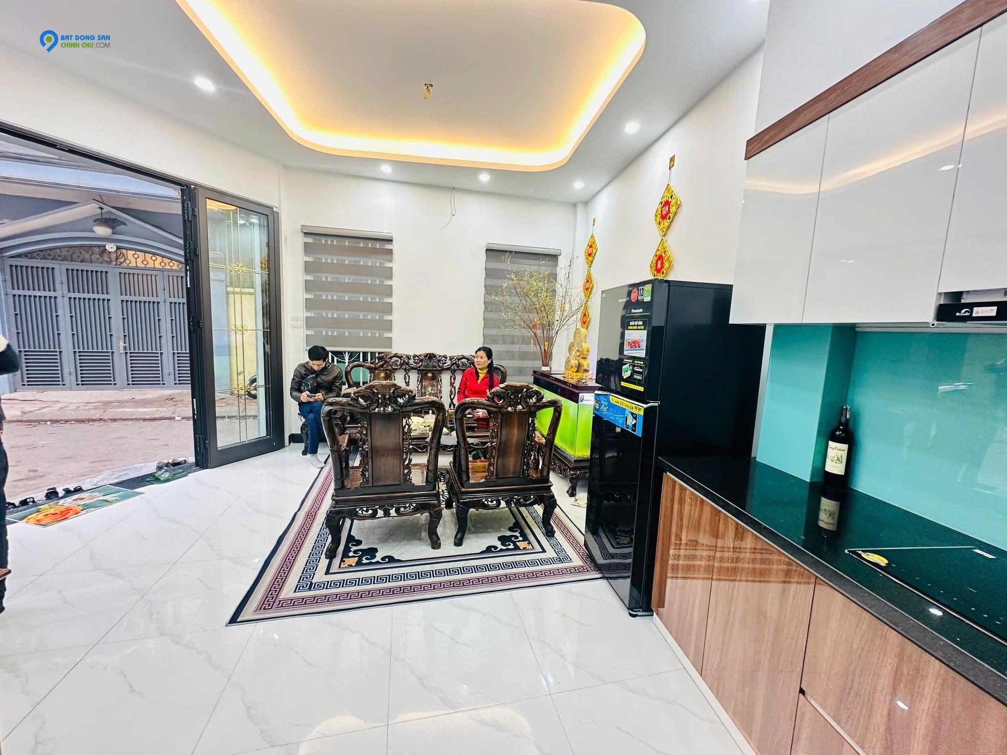 BÁN NHÀ KIM NGƯU – LÔ GÓC – NGÕ THÔNG – Ô TÔ TRƯỚC NHÀ – NHÀ MỚI KÍNH KOONG – GIÁ ĐÃ GIẢM CHỈ 10.5 TỶ