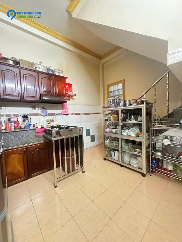 BÁN NHÀ MẶT PHỐ LÊ VĂN LƯƠNG - Q.7 - 132M2 - - 4 TẦNG - 10.5 TỶ - SỔ HỒNG