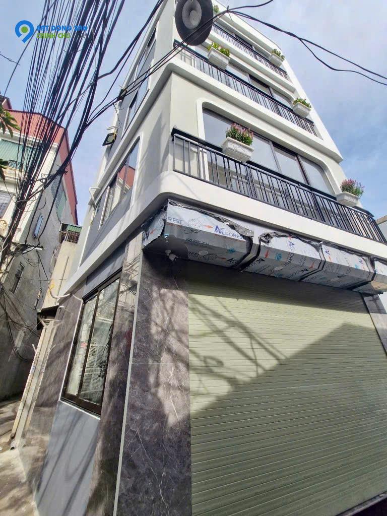 BÁN NHÀ MỚI ĐẸP - LÔ GÓC 2 THOÁNG - XE 4 CHỖ ĐỖ CỬA