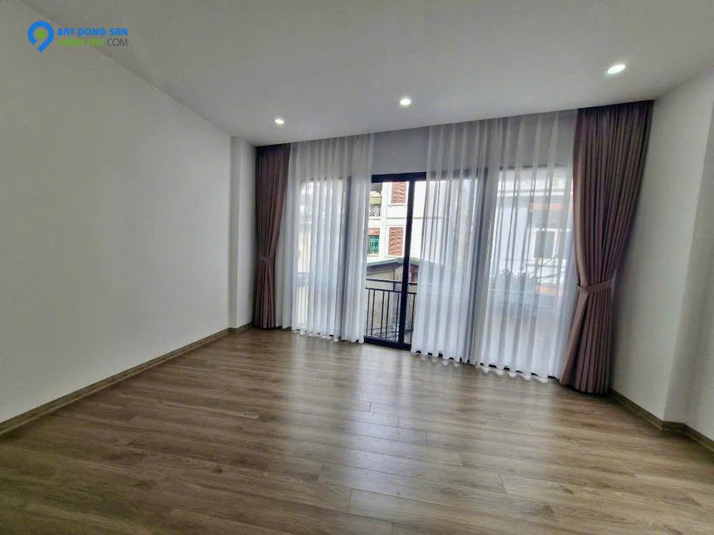 BÁN NHÀ MỚI ĐẸP - LÔ GÓC 2 THOÁNG - XE 4 CHỖ ĐỖ CỬA