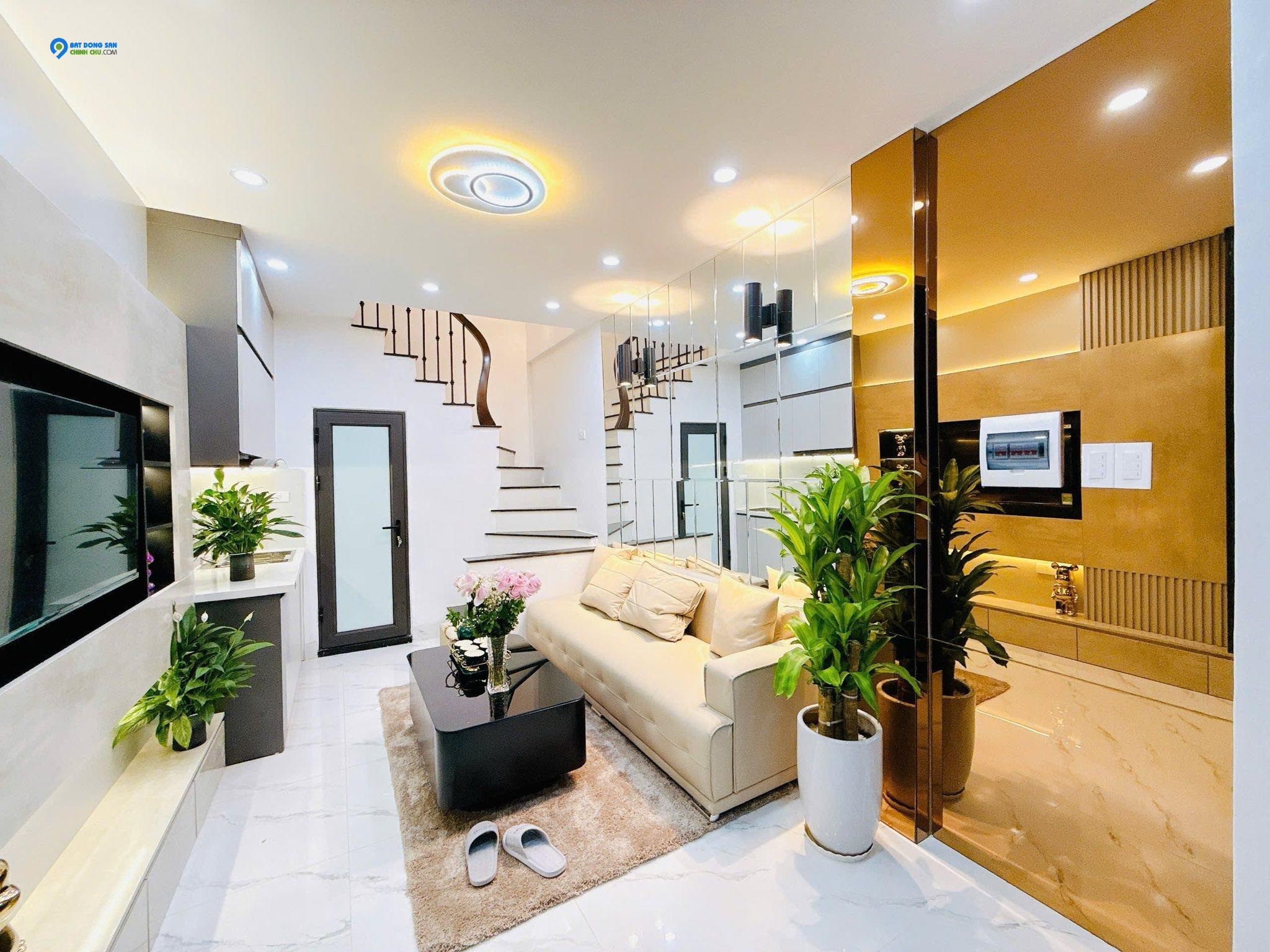 BÁN NHÀ NGUYỄN TRÃI THANH XUÂN 30m 5 TỶ 5 TẦNG MT3.5m Ô TÔ ĐỖ CỬA NHÀ MỚI Ở NGAY