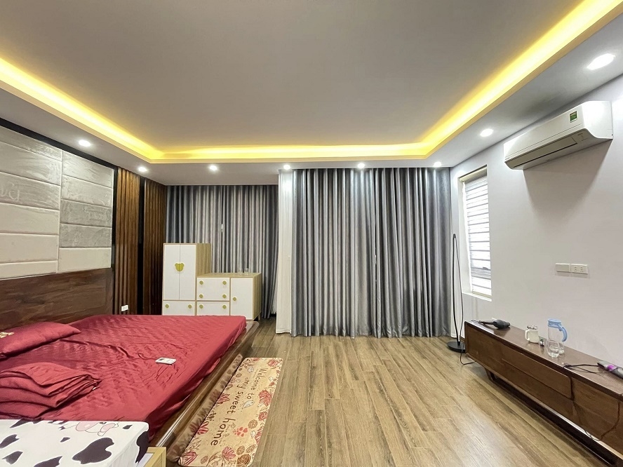 BÁN NHÀ QUẬN 10, HẺM XE TẢI THÔNG, CĂN GÓC HAI THOÁNG, 80M2 GIÁ 15 TỶ.