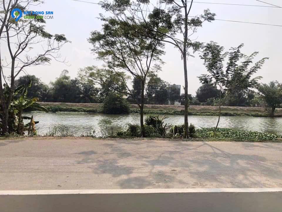 Bán 1.279m2 đất 2 mặt tiền sông Vàm Cỏ Tây và đường liên huyện thị trấn, Mộc Hoá, Long An