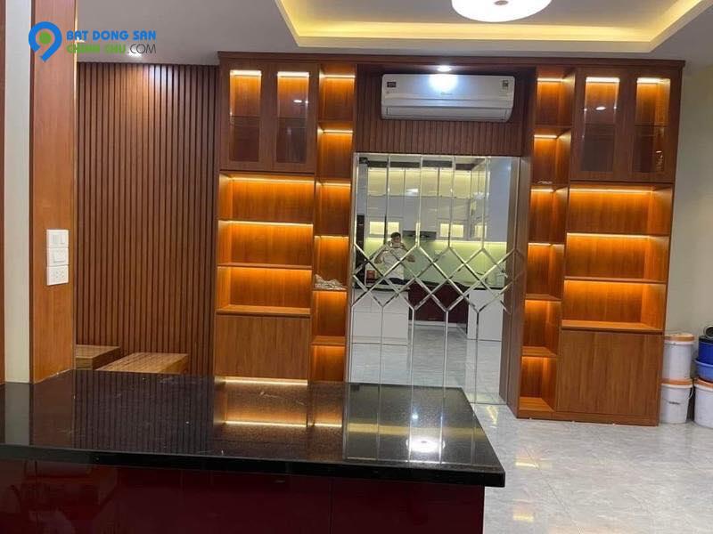 Bán Biệt Thự Mini An Dương Vương, 80M2, 3 Tầng , Mặt Tiền 6,8M, Gía Chỉ 15 Tỷ