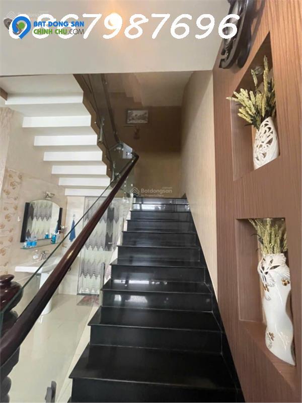 Bán Căn Góc 3 Tầng Mặt Tiền Đường Hà Thanh, TTTP Nha Trang, Giá 4.2 Tỷ, Full Nội Thất