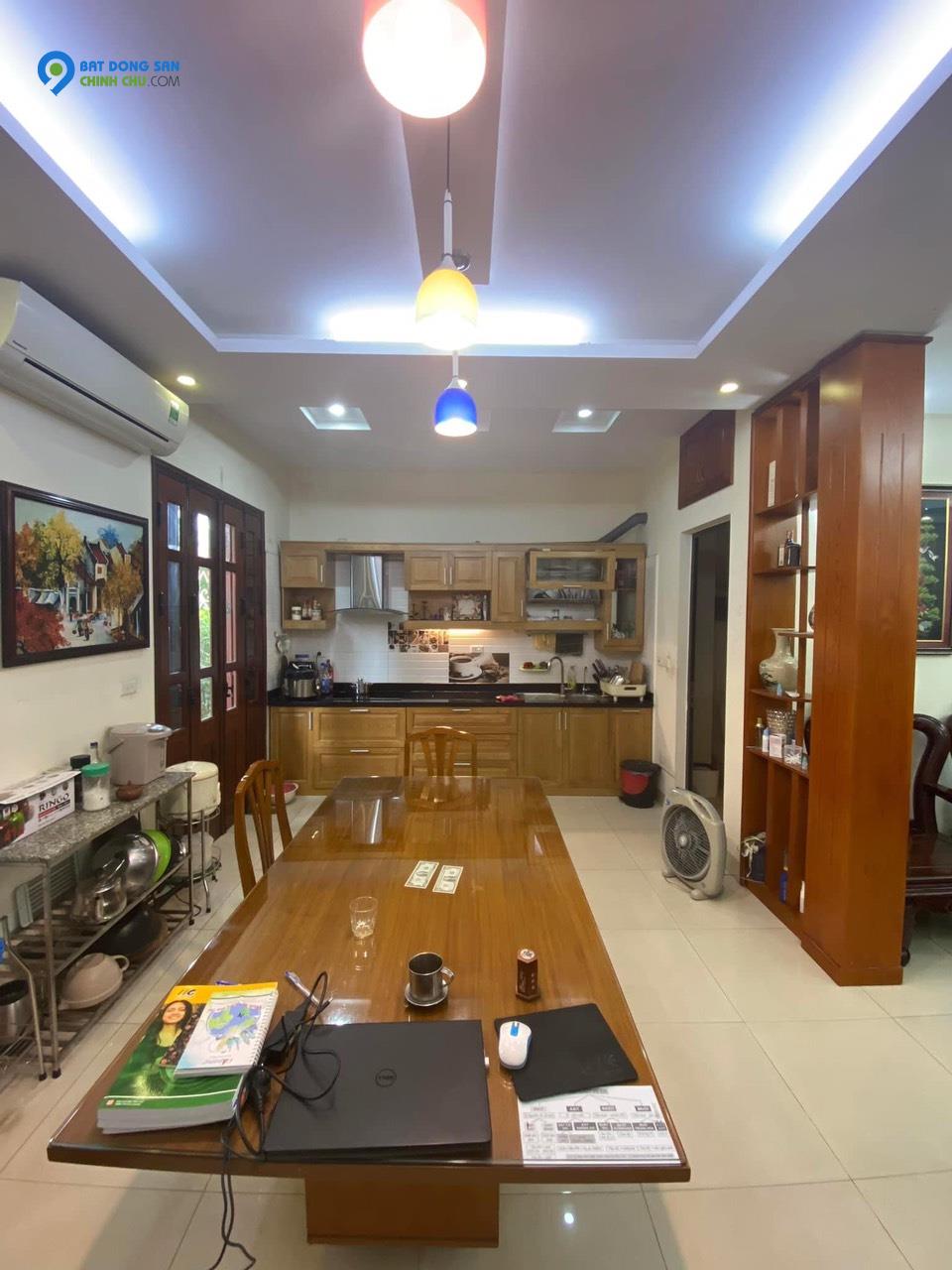 Bán LK KĐT Trung văn Vinaconex3,Nam Từ Liêm. DT 70m x 5T. MT 5m, . Giá 13,5 tỷ.LH: 0964769634