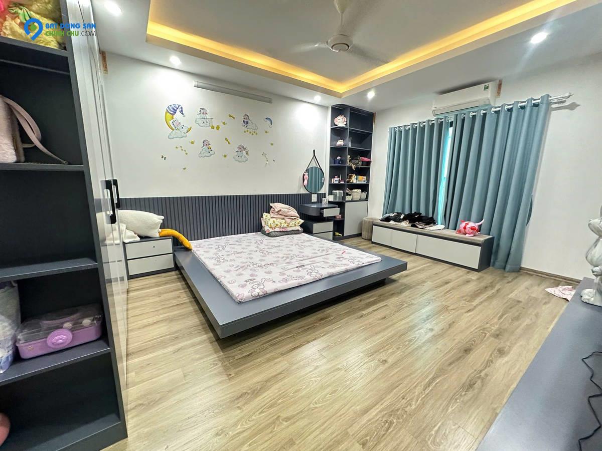 Bán Nhà 5 Tầng Mới Tinh Tây Hồ - Tặng Full Nội Thất Cao Cấp