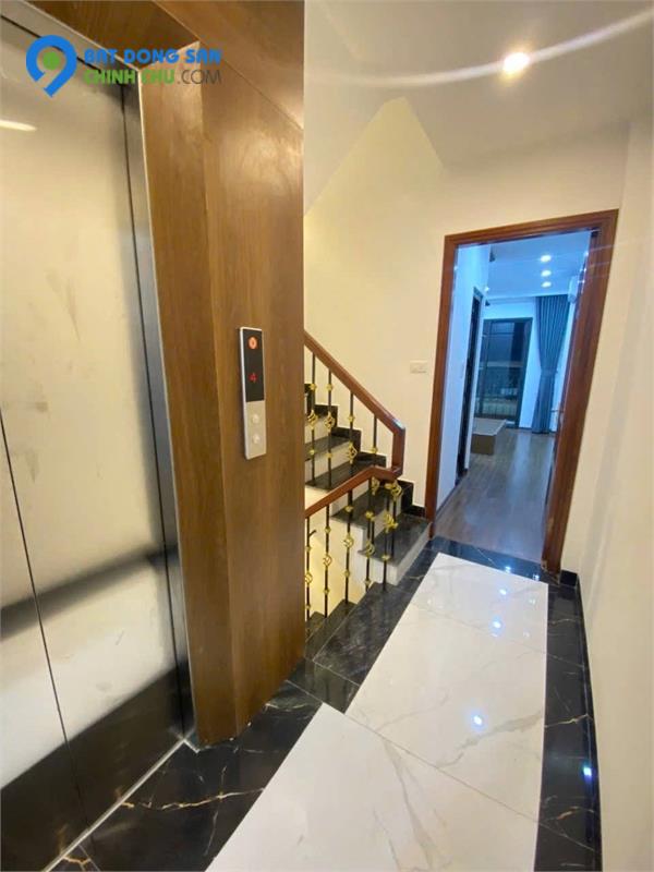 Bán Nhà 6 Tầng Thang Máy 47m², 9 Phòng Full Nội Thất, Trung Tâm Ba Đình - Giá Chỉ 11.3 Tỷ!